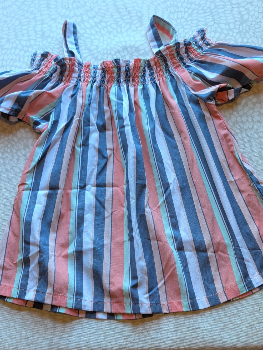 Bundle of Girls Tops & Denim Jeans and Shorts FIVE Pieces Size 10 - Picture 4 of 13